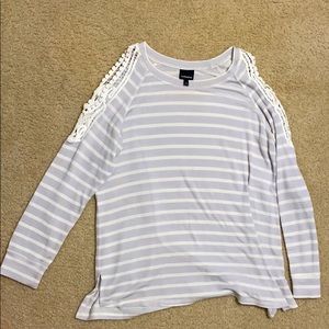 Women’s Long Sleeve Shirt